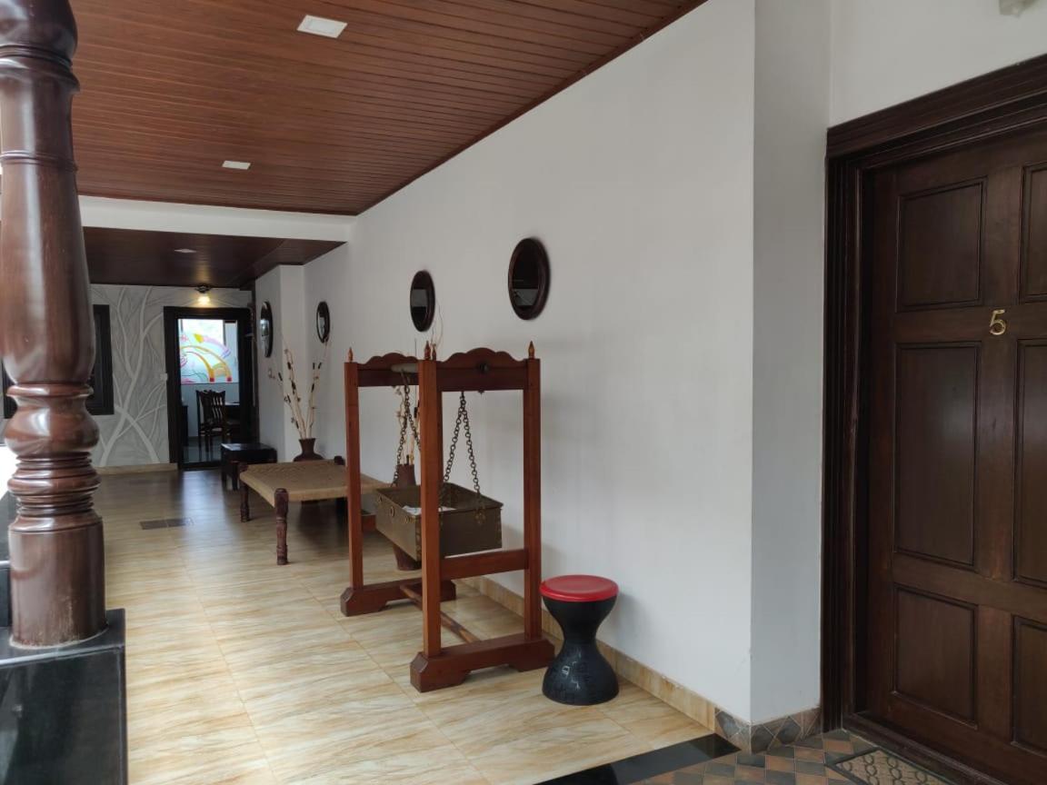 Hotel Mudra Midtown Suites & Rooms Kalasa Екстериор снимка