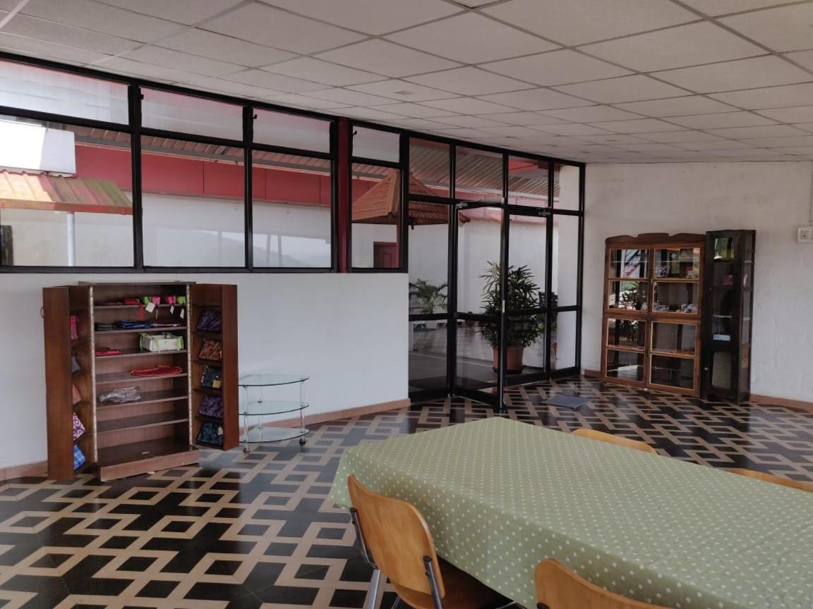 Hotel Mudra Midtown Suites & Rooms Kalasa Екстериор снимка