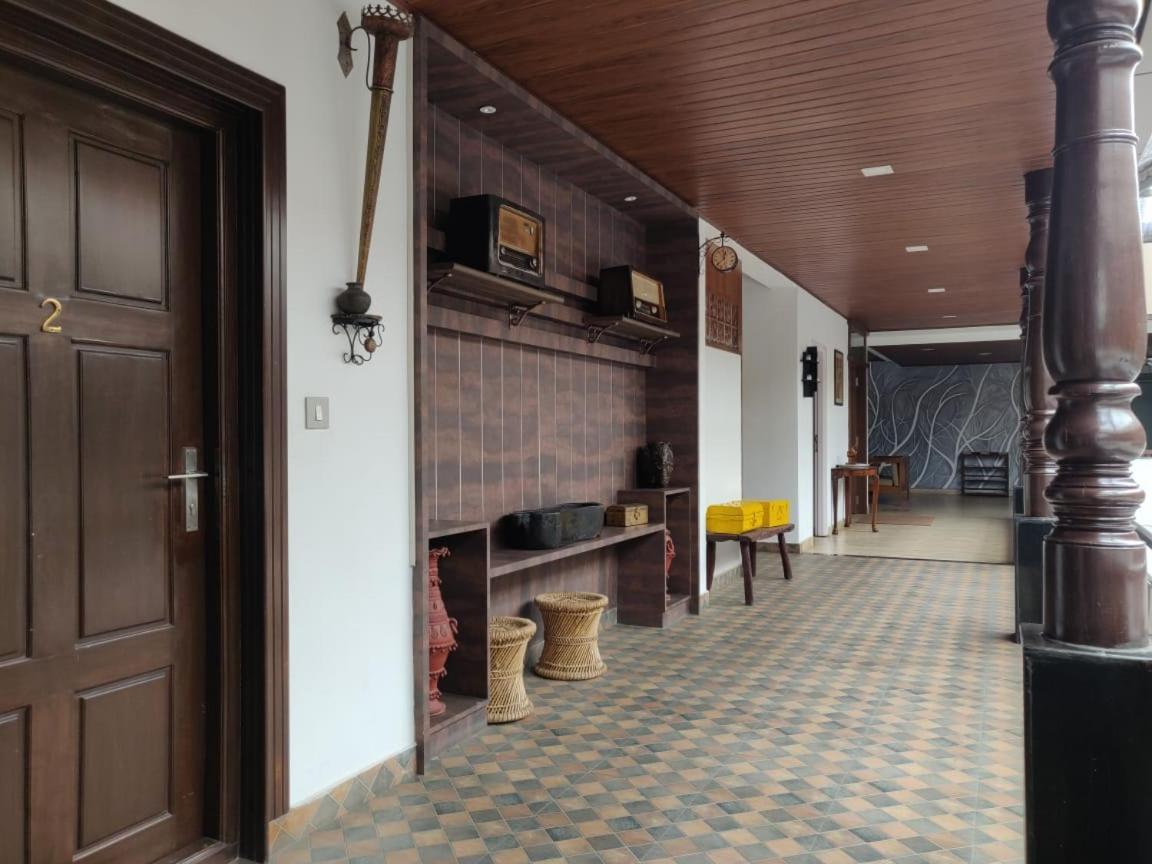Hotel Mudra Midtown Suites & Rooms Kalasa Екстериор снимка