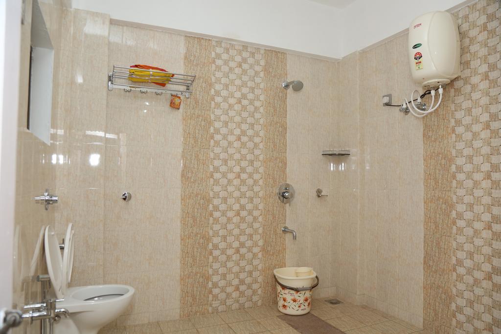 Hotel Mudra Midtown Suites & Rooms Kalasa Екстериор снимка
