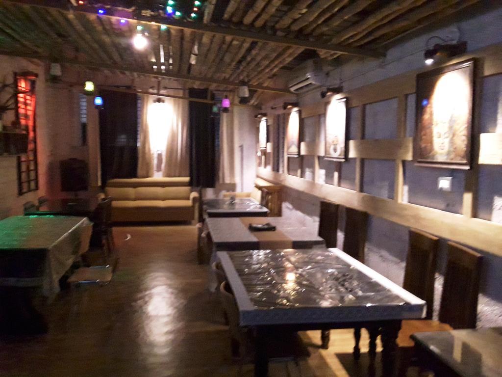 Hotel Mudra Midtown Suites & Rooms Kalasa Екстериор снимка
